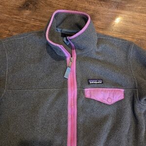 Women's Patagonia Synchilla Sweatshirt Sweater Small Gray Purple Full Zip